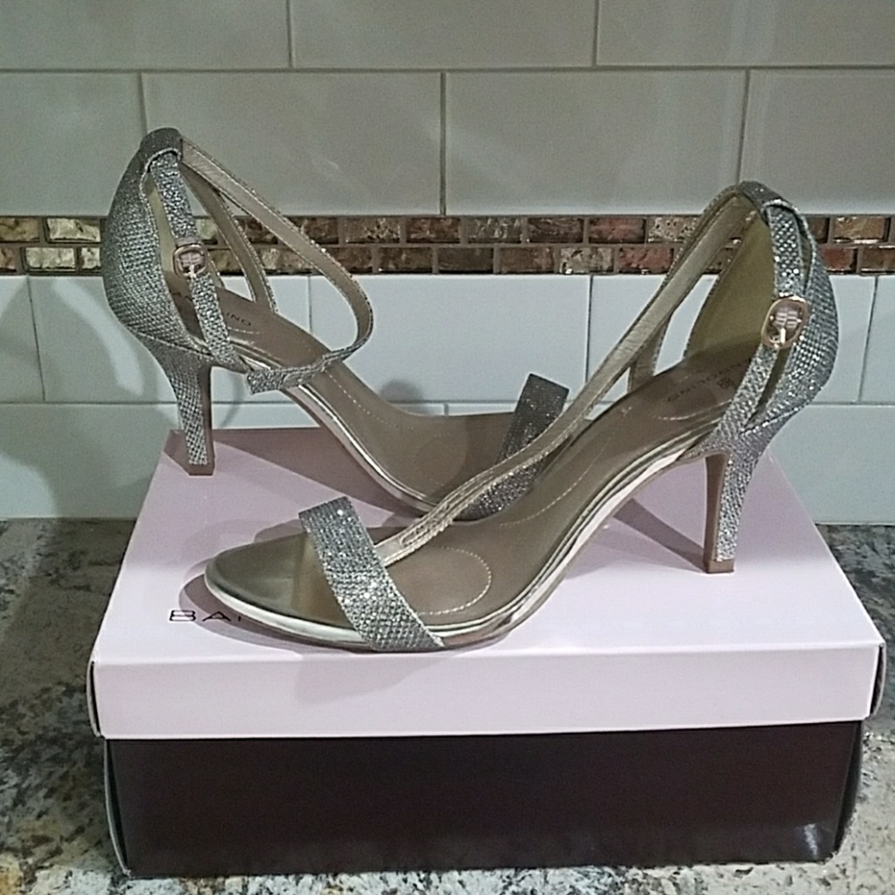 Shoe